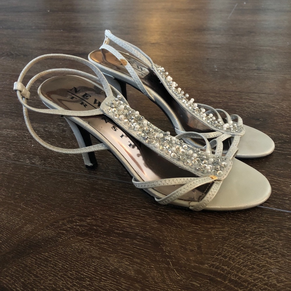 New York Transit Silver Heels | Size 5